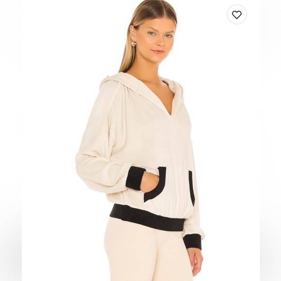 L'Academie Ciara Hoodie Revolve  in Beige & Black Size Small - Picture 2 of 9